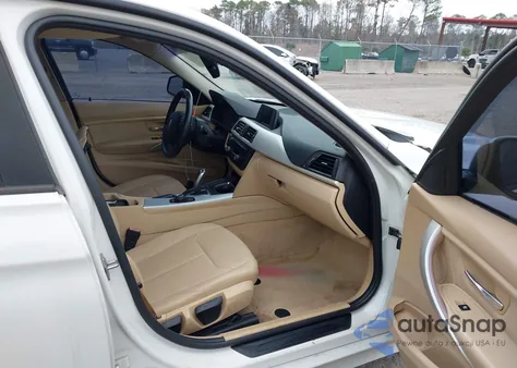 2014 BMW 320I z USA, uszkodzony, nr VIN WBA3B1G50ENN90318